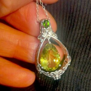 Russian Verde quartz pendant with diamond accent platinum plated 925 20"